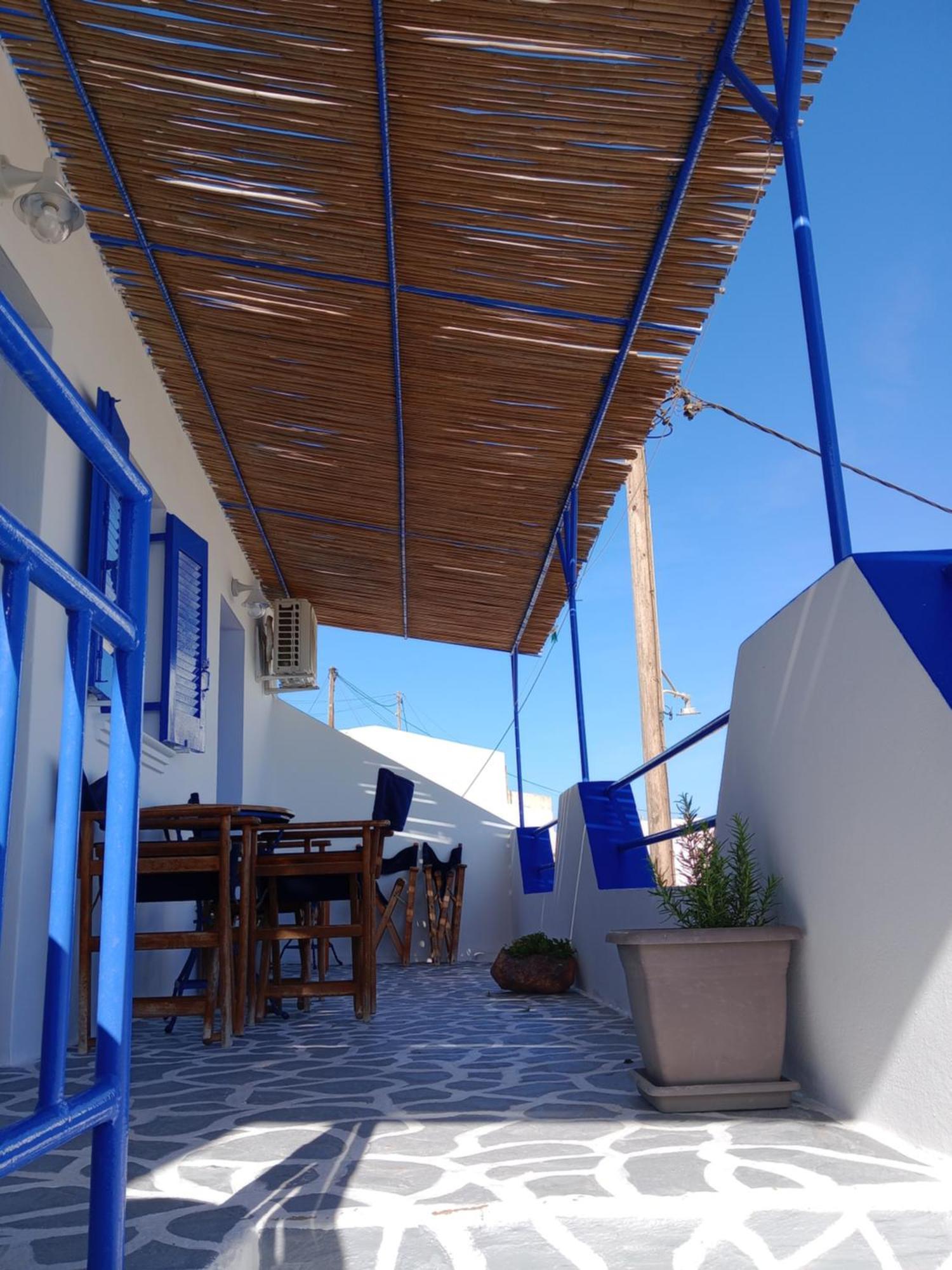 Meltemi Rooms And Studios Anafi Exterior foto